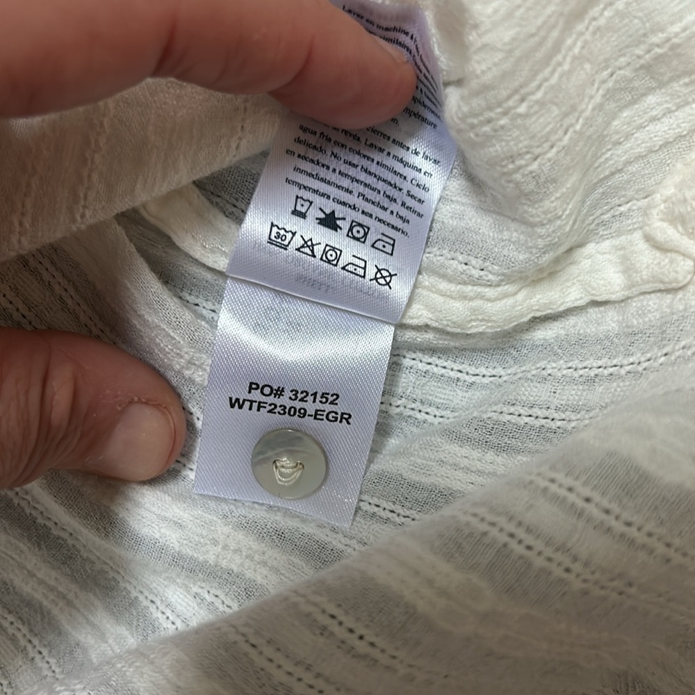 Faherty Sz Small Half Button Down. Never Worn! - image 4